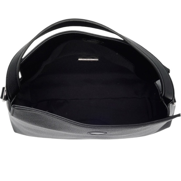 NWOT BCBGMAXAZRIA Women's Black Slouchy Faux Leather Shoulder Bag in black - Picture 3 of 6